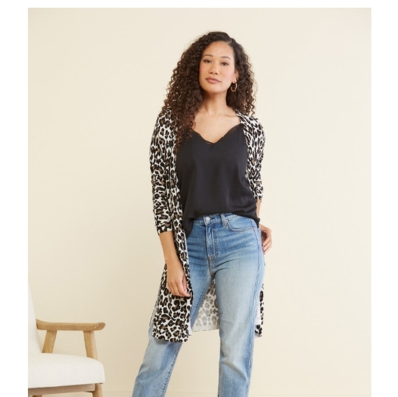 Evereve Allison Joy leopard print long cardigan  size Large - Picture 8 of 8